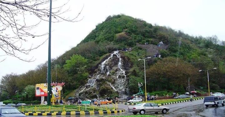 کوه و آبشار شیطان‌کوه از جاهای دیدنی لاهیجان